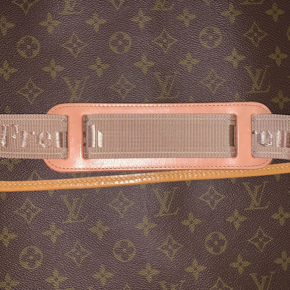 Louis Vuitton 19X13.Huge Traveling case French Co.🥳🥳❌ - Picture 9 of 11